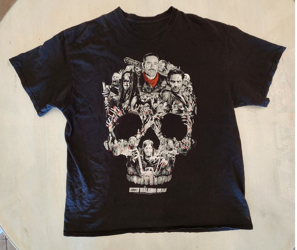 AMC The Walking Dead Graphic T-Shirt 2016 Zombies Comics Horror
